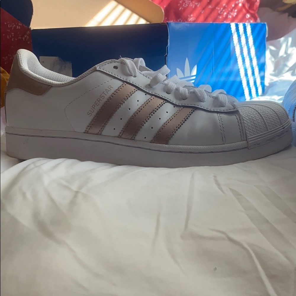 💫ADIDAS ROSE GOLD SUPERSTAR SNEAKERS 💫